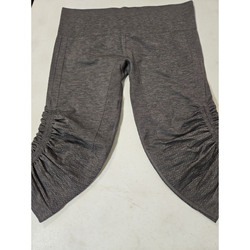 Lululemon In The Flow Cropped Leggings Womens Sz 10 Gray Rutched NWOT(L144